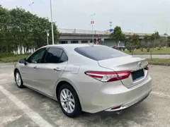 2023 Toyota Camry 2.0G Luxury — фото 12