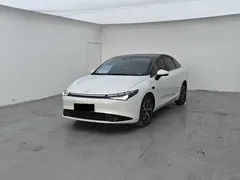 2024 Xpeng P5 500 Pro, белый — фото 1