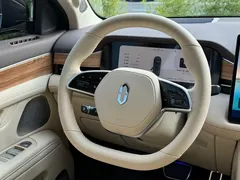 2024 Aito M7 1.5T Smart Driving 4WD Max 5-seat, чёрный — фото 8