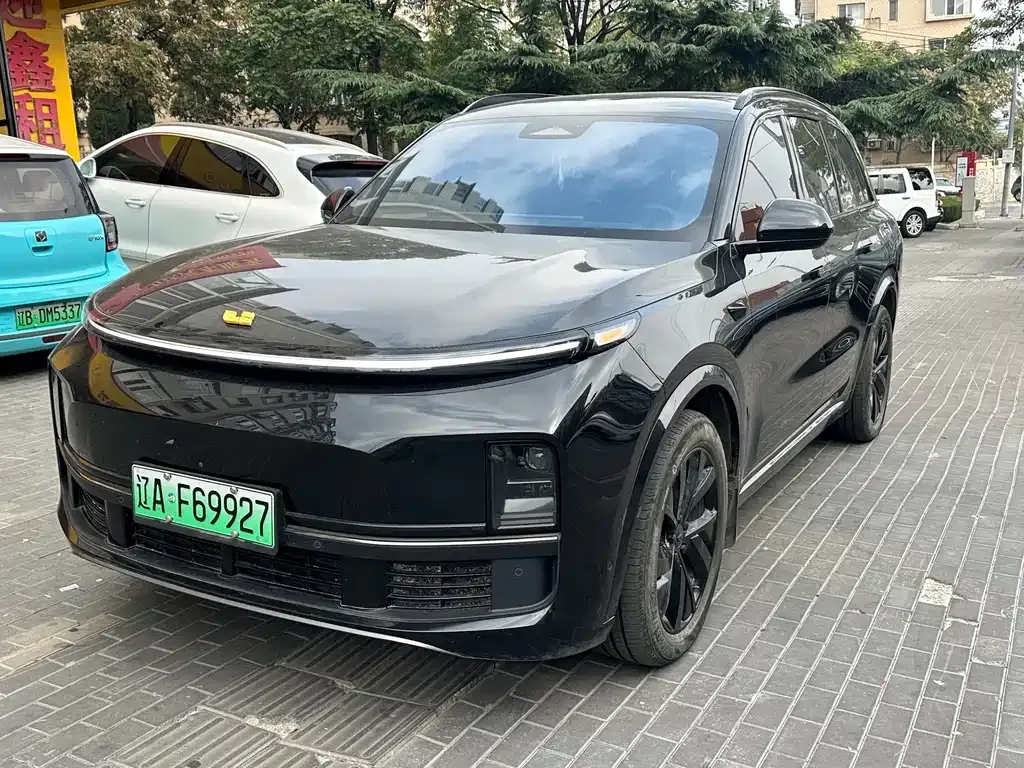 2023 Li Auto L8