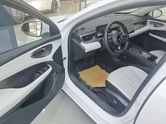2025 BYD Seal 05 PHEV 120KM Smart Driving Flagship, белый — фото 16