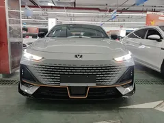 2022 Changan UNI-V 1.5T Sport — фото 3