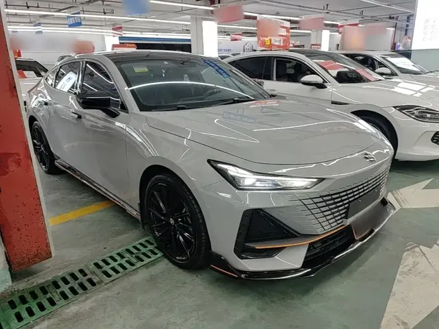 2022 Changan UNI-V 1.5T Sport