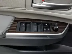 2023 Toyota Granvia 2.5L Hybrid Premium Plus, чёрный — фото 9