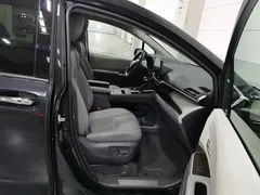2023 Toyota Granvia 2.5L Hybrid Premium Plus, чёрный — фото 23