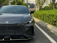 2022 Changan UNI-V 2.0T — фото 4