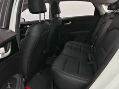 2021 Kia Cerato 1.5L CVT Fashion, белый — фото 9