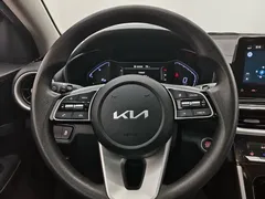 2021 Kia Cerato 1.5L CVT Fashion, белый — фото 12