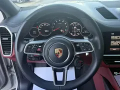 2023 Porsche Cayenne Coupe 3.0T — фото 8