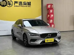 2023 Volvo S60 B4 Luxury — фото 2