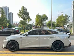 2023 Changan UNI-V 1.5T Sport — фото 3