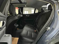 2023 Volvo S60 B4 Luxury, синий — фото 12