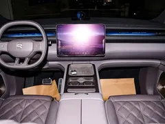 2026 Nio ES8 6-seat Executive Signature, чёрный — фото 31