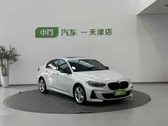2023 BMW 1 Series 120i M Sport Night Edition, белый — фото 2