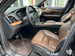 2021 Volvo XC90 7-seat, чёрный — фото 8