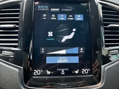 2021 Volvo XC90 7-seat, чёрный — фото 11