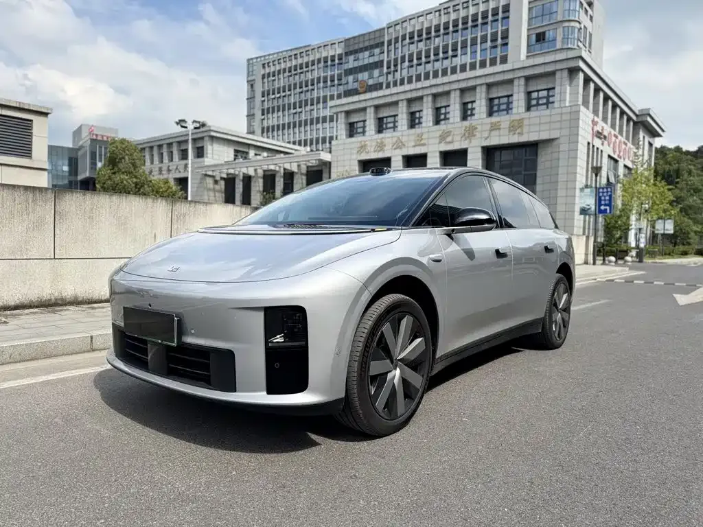 2025 Li Auto i6 4WD Standard