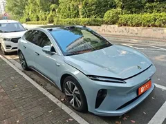 2024 Nio ET5 75kWh EV, синий — фото 5