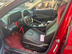 2022 Hyundai Elantra 1.5L CVT LUX Premium — фото 10