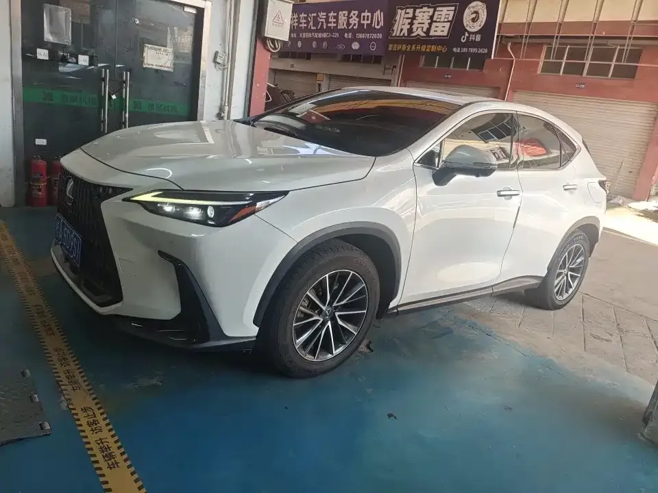 2022 Lexus NX 260 2WD