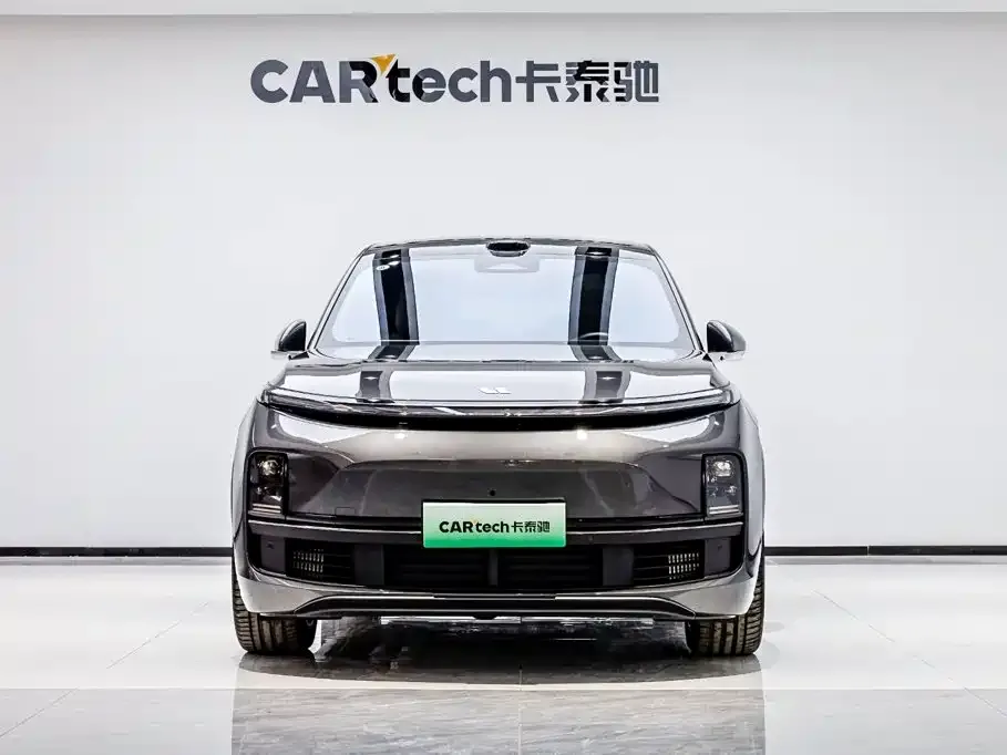 2025 Li Auto L8