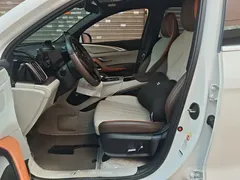 2022 BYD Song Pro DM-i PHEV 51km Premium, белый — фото 11