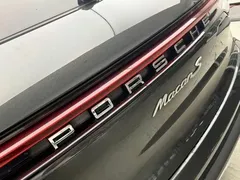 2022 Porsche Macan 2.0T — фото 8