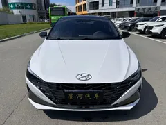 2022 Hyundai Elantra 240TGDi DCT LUX Premium, белый — фото 2