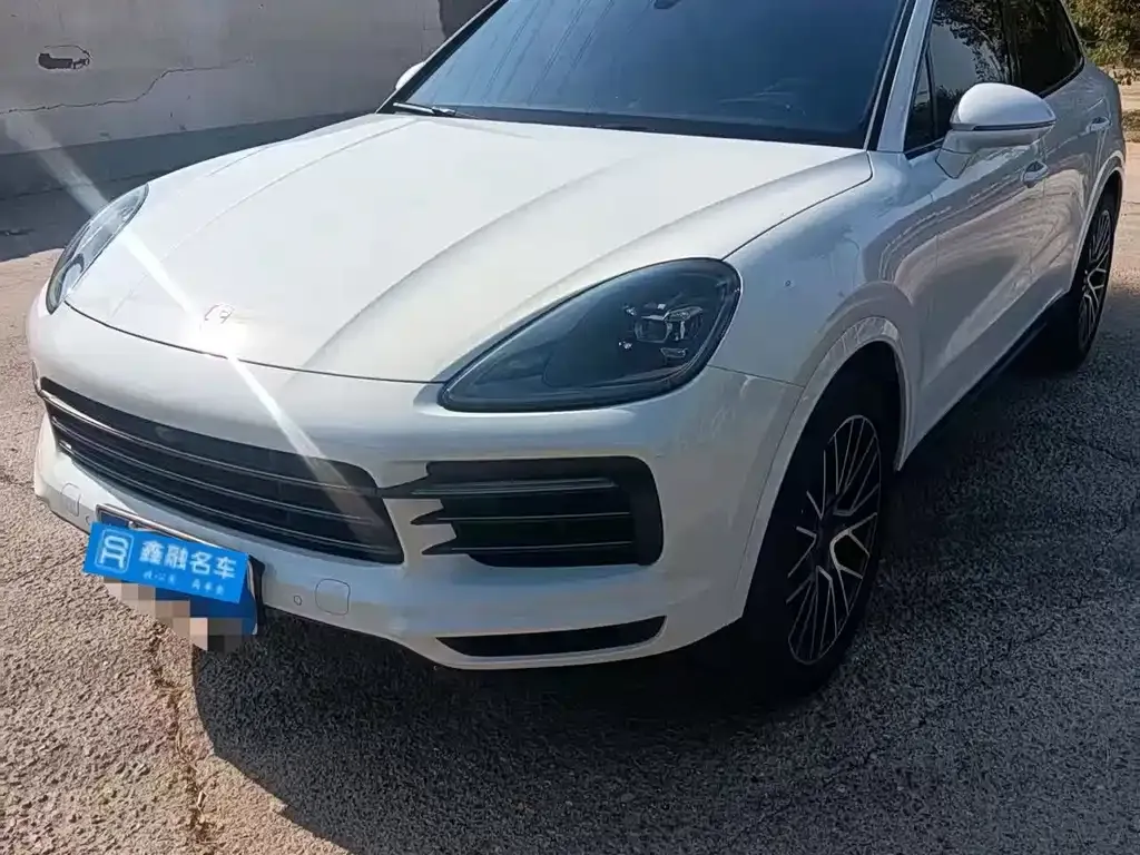 2023 Porsche Cayenne 3.0T Platinum Edition