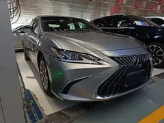 2021 Lexus ES 200 Excellence — фото 4