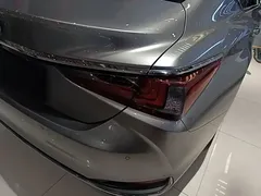 2021 Lexus ES 200 Excellence — фото 8