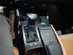2021 Lexus ES 200 Excellence — фото 14