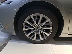 2021 Lexus ES 200 Excellence — фото 23
