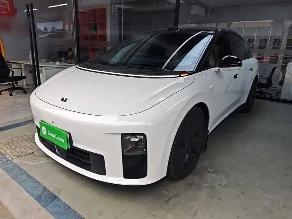2025 Li Auto i6 2WD Standard