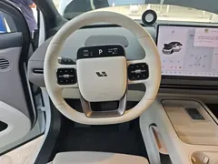 2025 Li Auto i6 2WD Standard, белый — фото 11