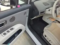 2025 Li Auto i6 2WD Standard, белый — фото 16