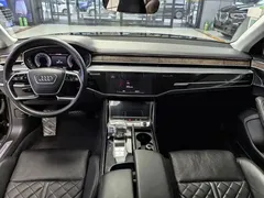 2021 Audi A8L 50 TFSI quattro Luxury, чёрный — фото 6