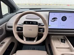 2025 Li Auto i6 2WD Standard, белый — фото 13