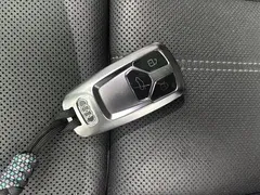 2022 Audi A4L 40 TFSI Fashion Dynamic, белый — фото 13