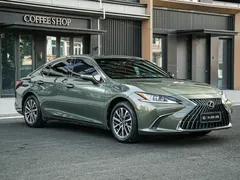 2022 Lexus ES 200 Excellence, зелёный — фото 3