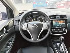 2021 Nissan Tiida 1.6L CVT — фото 11