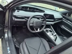 2022 Changan UNI-V 1.5T Excellence — фото 10