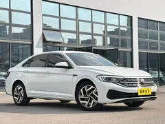 2023 Volkswagen Sagitar 300TSI DSG, белый — фото 3