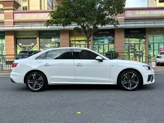 2022 Audi A4L 40 TFSI Luxury Sport, белый — фото 10