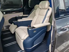 2024 Zeekr 009 6-seat Executive 4WD 140kWh — фото 7
