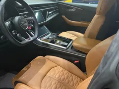 2021 Audi RS Q8 4.0T, чёрный — фото 7