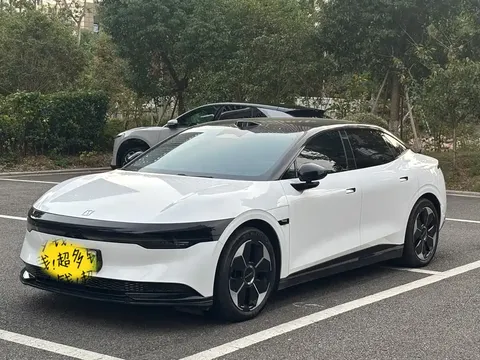 2024 Zeekr 007 RWD 75kWh Smart Driving