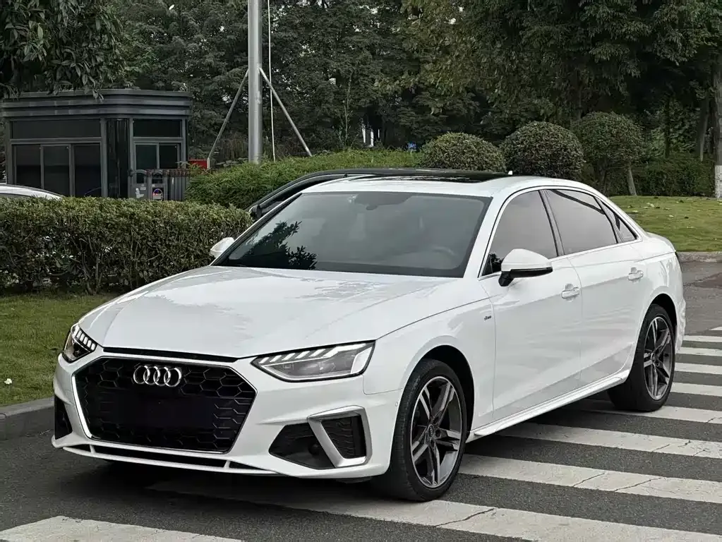 2022 Audi A4L 40 TFSI Luxury Sport