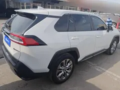 2022 Toyota Wildlander 2.0L CVT 2WD, белый — фото 3