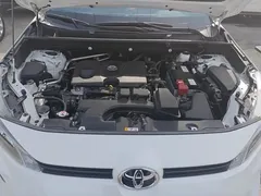 2022 Toyota Wildlander 2.0L CVT 2WD, белый — фото 10